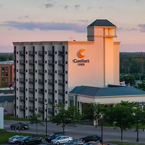 https://comfort-inn-fallsview.niagara-fallshotels.com