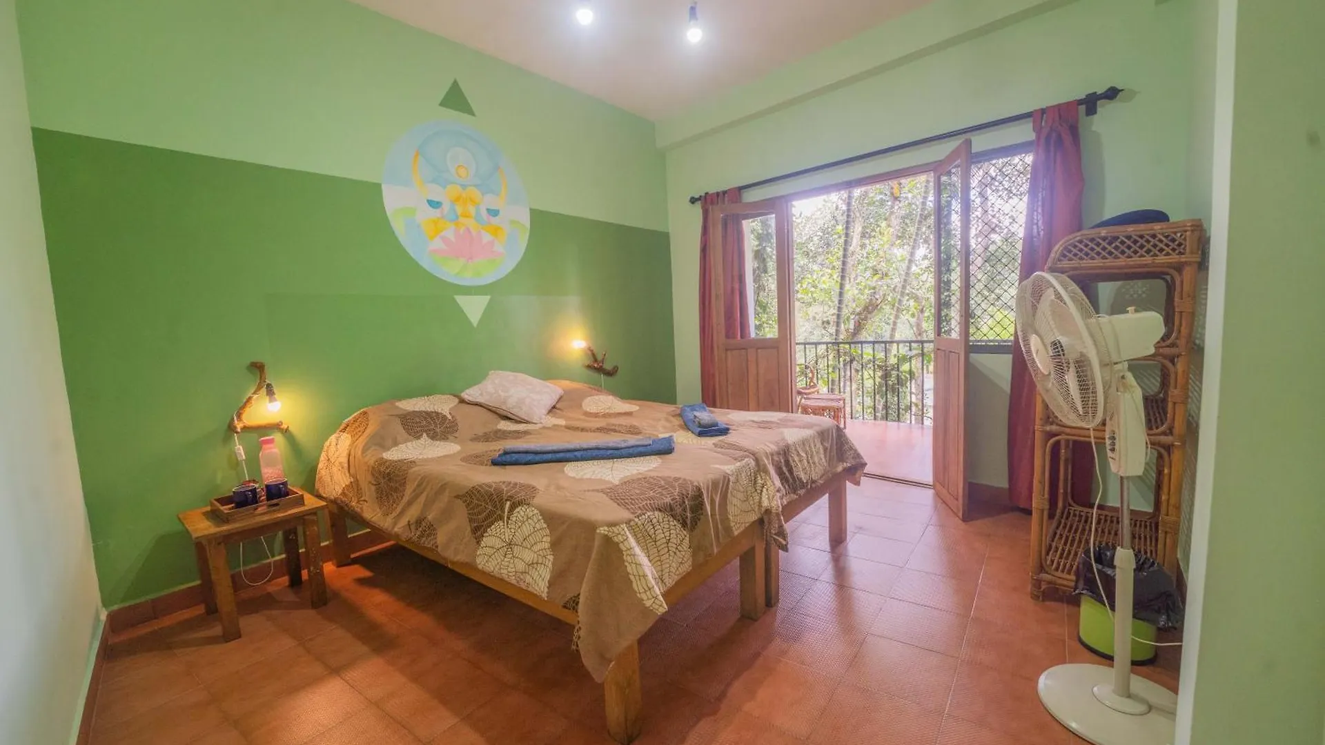 Chrissie'S Hotel Thekkady Inde