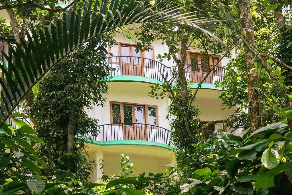 Chrissie'S Hotel Thekkady