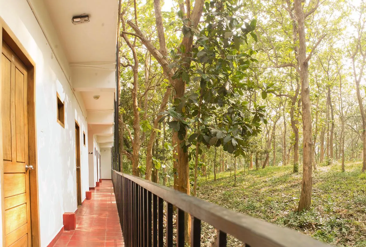 Chrissie'S Hotel Thekkady